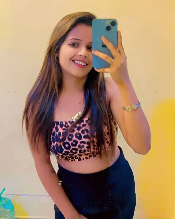 Nisha best call girls in Zirakpur